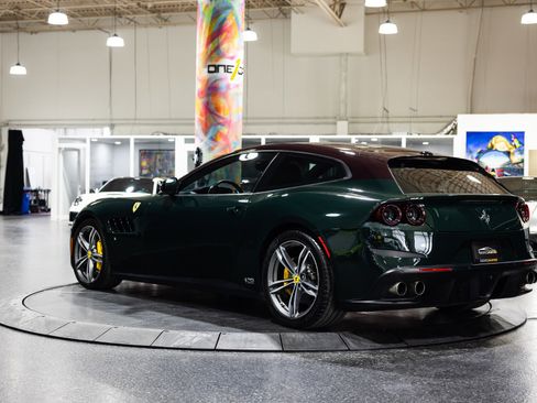 Used 2018 Ferrari GTC4Lusso image 11