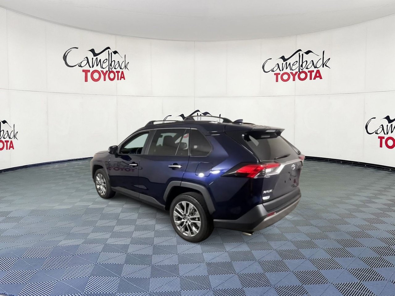 Used 2025 Toyota RAV4 Limited w/ Advanced Technology Package FWD image 8
