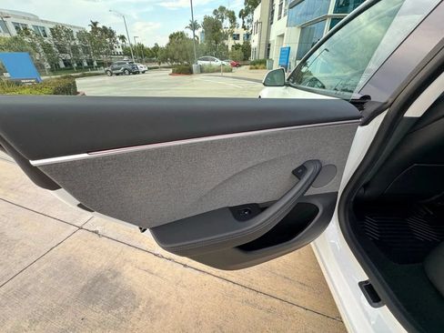 Used 2024 Tesla Model 3 Long Range RWD image 26