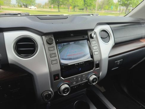 Used 2019 Toyota Tundra Limited w/ Limited Premium Package AWD/4WD image 13