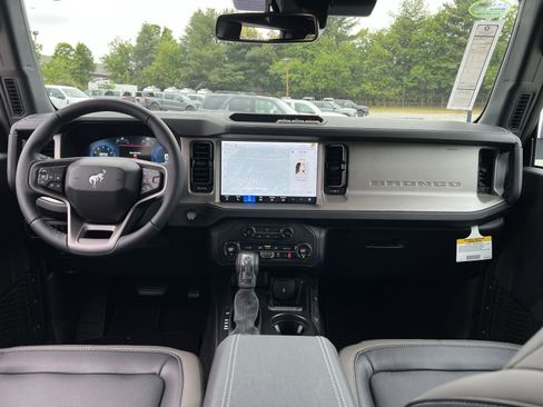 New 2026 Ford Bronco Outer Banks AWD/4WD image 23