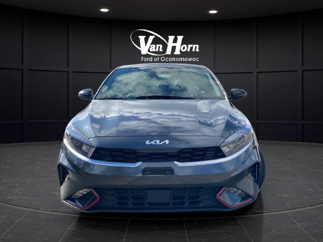 Used 2023 Kia Forte GT-Line w/ GT-Line Premium Package FWD image 2