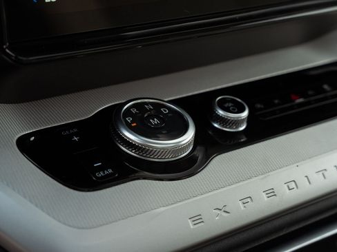 New 2027 Ford Expedition Active RWD image 27