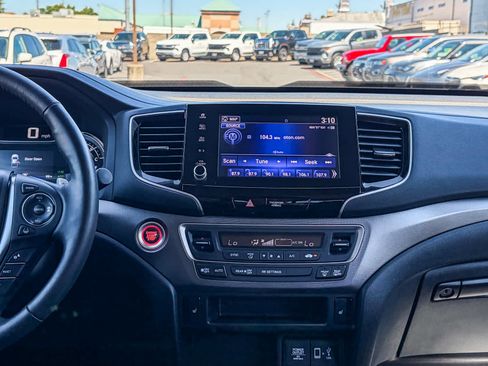 Used 2023 Honda Ridgeline RTL-E image 12