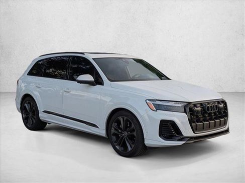 Used 2025 Audi Q7 3.0T Prestige image 3
