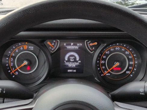 Used 2025 Jeep Gladiator Sport AWD/4WD image 24