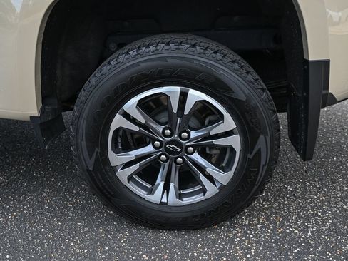 Used 2021 Chevrolet Colorado Z71 AWD/4WD image 13