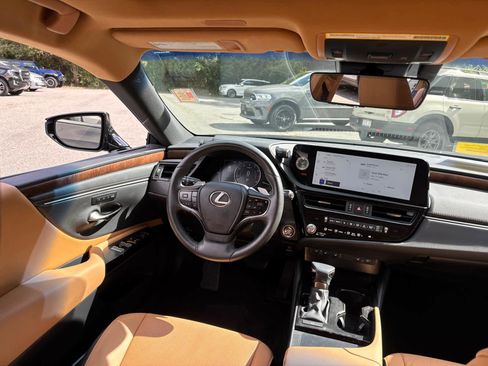 Used 2023 Lexus ES 350 w/ Premium Package image 36