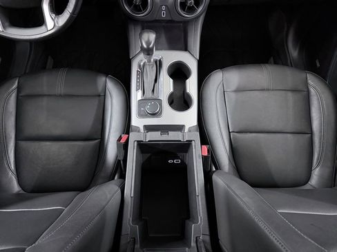 Used 2019 Chevrolet Blazer LT w/ Sound & Technology Package FWD image 33