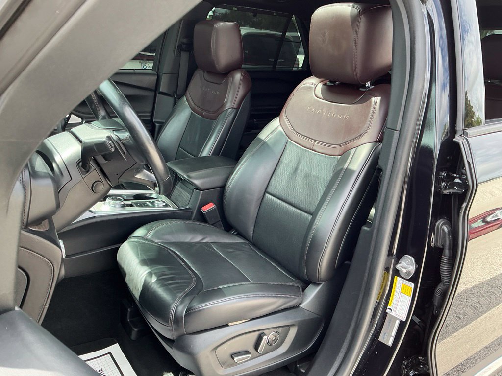 Used 2020 Ford Explorer Platinum w/ Premium Technology Package AWD/4WD image 35