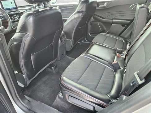 Used 2024 Ford Escape ST-Line image 17