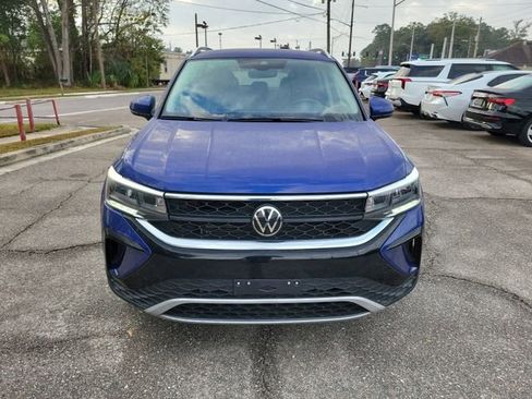 Used 2024 Volkswagen Taos SE image 5