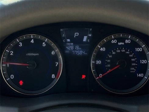 Used 2013 Hyundai Accent GLS w/ Premium Pkg image 19