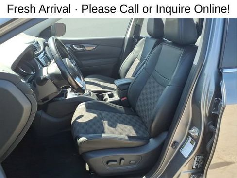 Used 2022 Nissan Rogue Sport SV w/ Technology Package AWD/4WD image 12