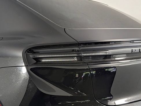New 2026 Porsche Macan Electric RWD image 16