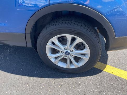 Used 2018 Ford Escape SE w/ SE Sync 3 Package FWD image 11