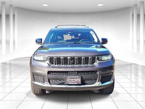 Used 2021 Jeep Grand Cherokee L Laredo w/ Luxury Tech Group I AWD/4WD image 8
