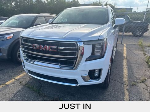 Used 2024 GMC Yukon SLT w/ SLT Premium Package AWD/4WD image 1