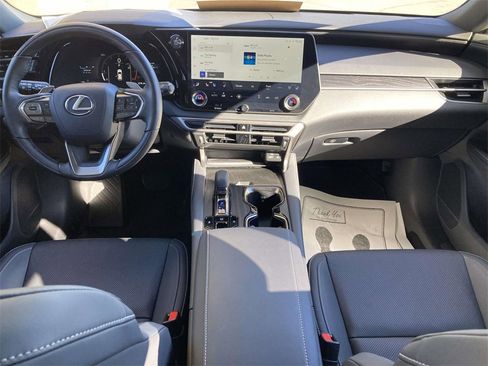 Used 2025 Lexus RX 350 Premium image 10
