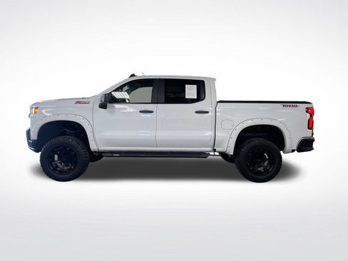 Used 2019 Chevrolet Silverado 1500 Custom Trail Boss w/ Custom Convenience Package AWD/4WD image 2