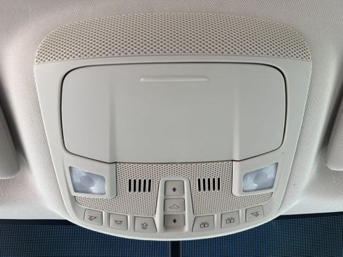 Used 2015 Ford Edge Titanium w/ Equipment Group 301A FWD image 24