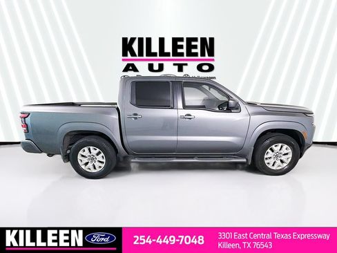 Used 2022 Nissan Frontier SV RWD image 10