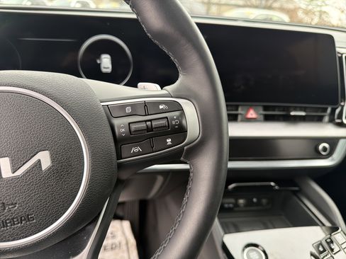 Used 2025 Kia Sportage SX Prestige image 17