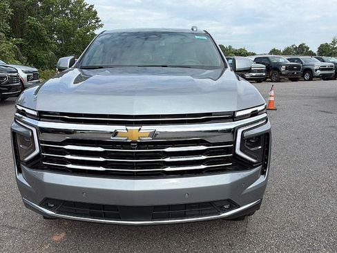 New 2026 Chevrolet Suburban LT w/ Comfort Package RWD image 2