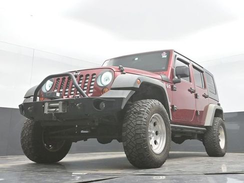 Used 2012 Jeep Wrangler Unlimited Sport w/ Max Tow Pkg AWD/4WD image 28