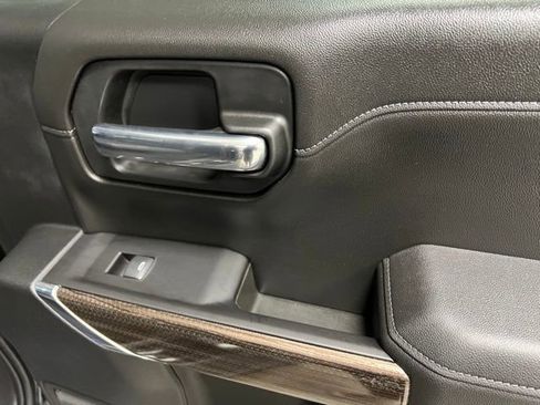 Used 2021 Chevrolet Silverado 1500 LT Trail Boss image 51