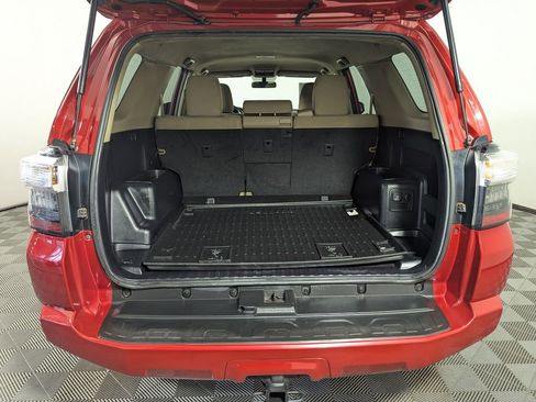Used 2014 Toyota 4Runner SR5 AWD/4WD image 14