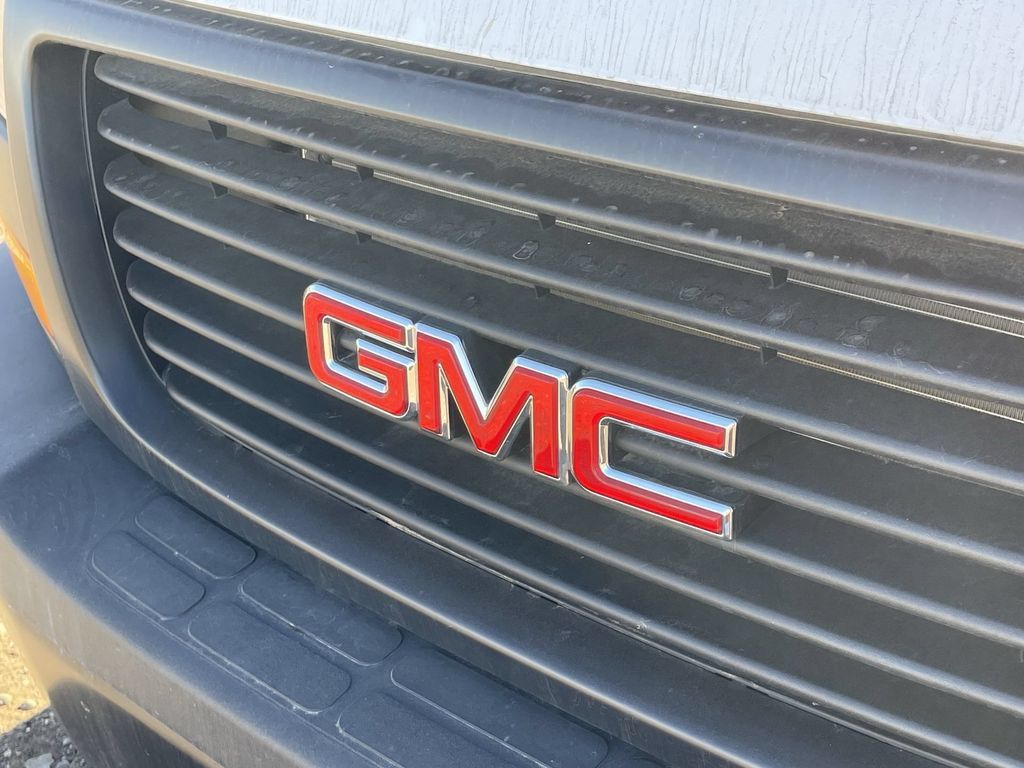New 2025 GMC Savana 2500 Extended w/ Driver Convenience Package RWD image 30