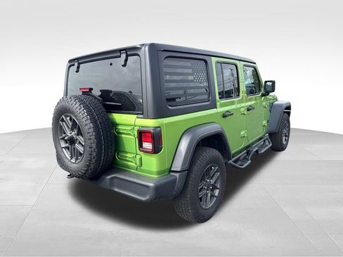 Used 2025 Jeep Wrangler Unlimited Sport AWD/4WD image 3