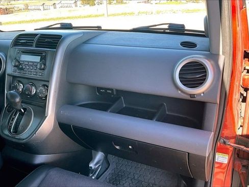Used 2005 Honda Element EX image 25