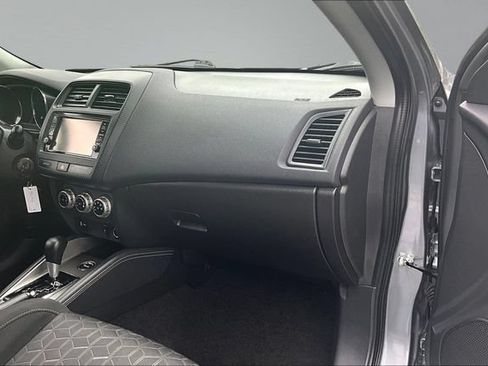 Used 2024 Mitsubishi Outlander Sport AWD image 25