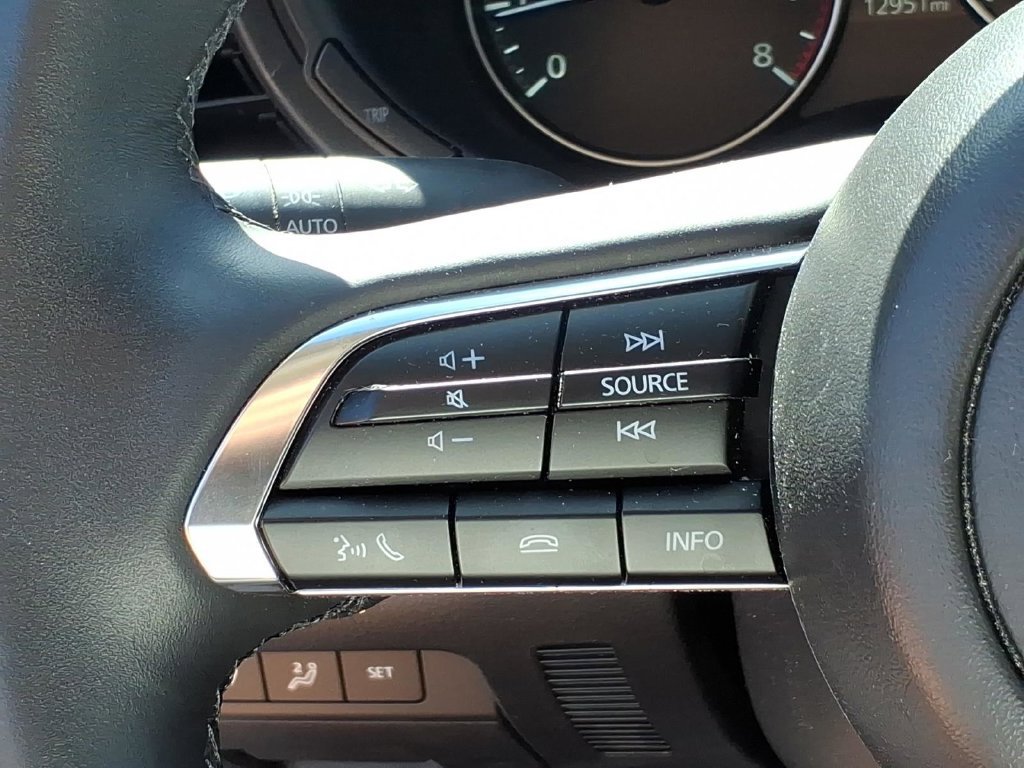 Used 2025 MAZDA CX-30 AWD 2.5 S w/ Preferred Package image 17