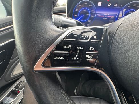 Used 2022 Mercedes-Benz EQS 450+ Sedan image 25