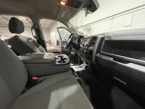 Used 2017 RAM 3500 Tradesman w/ Chrome Appearance Group image 31