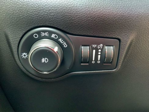 Used 2024 Jeep Compass Limited AWD/4WD image 17