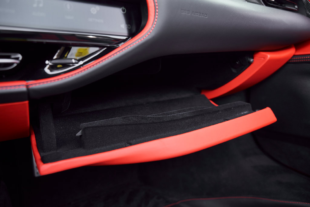 Used 2022 Ferrari SF90 Spider AWD/4WD image 65
