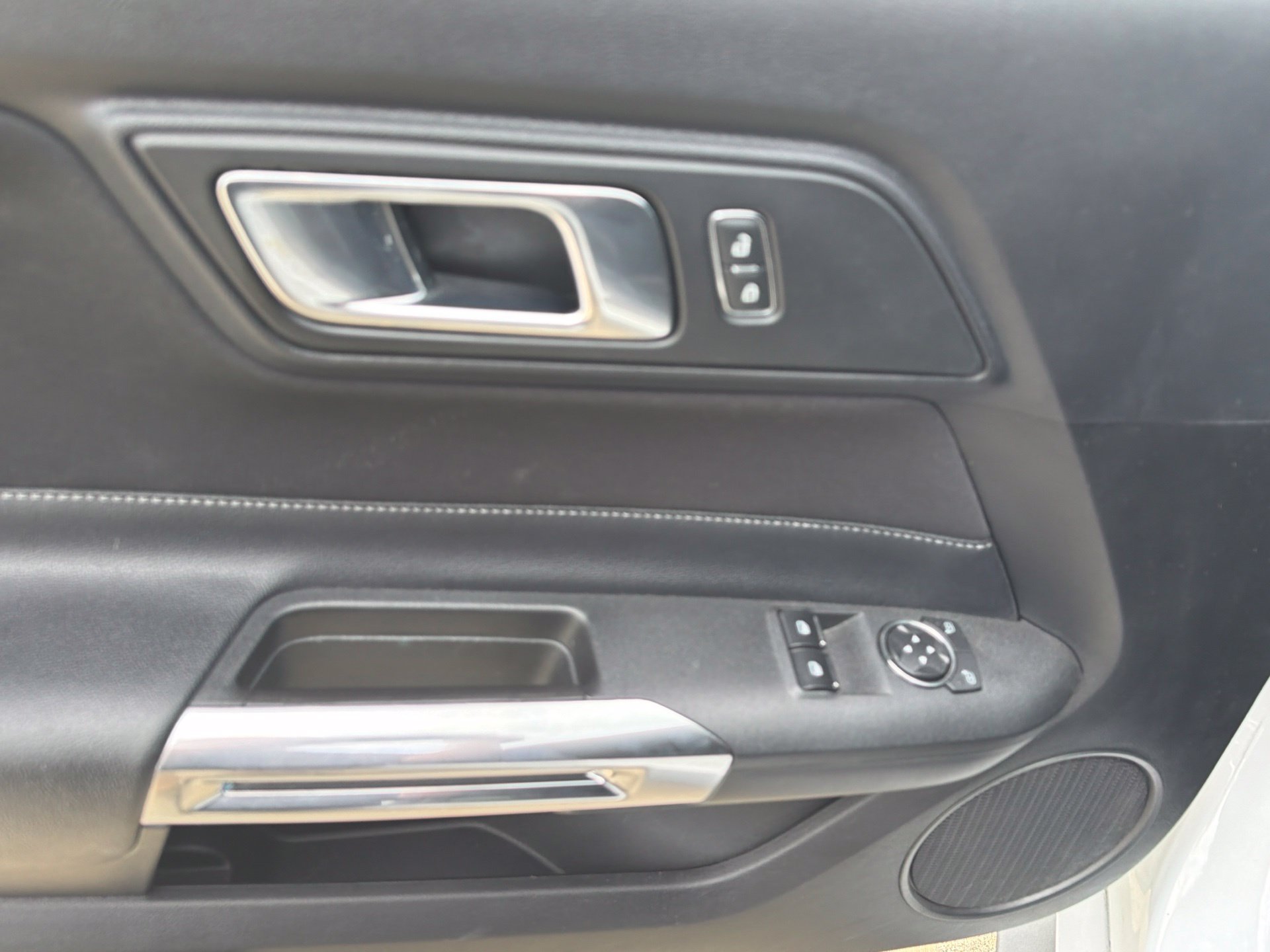 Used 2021 Ford Mustang GT RWD image 11