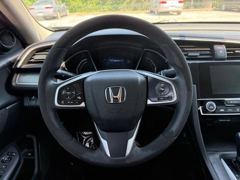 Used 2018 Honda Civic EX image 16