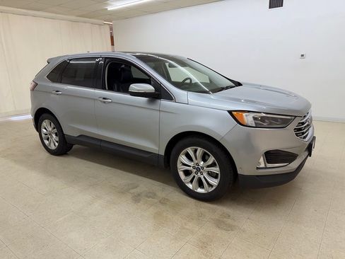 Used 2020 Ford Edge Titanium w/ Equipment Group 301A AWD/4WD image 7