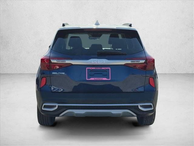 Used 2023 Kia Seltos S w/ Navigation Package FWD image 6