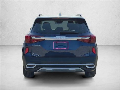 Used 2023 Kia Seltos S w/ Navigation Package FWD image 6