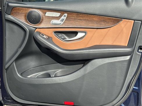 Used 2022 Mercedes-Benz GLC 300 GLC 300 image 14