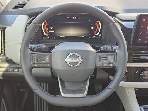 New 2026 Nissan Pathfinder SL w/ SL Premium Package FWD image 21