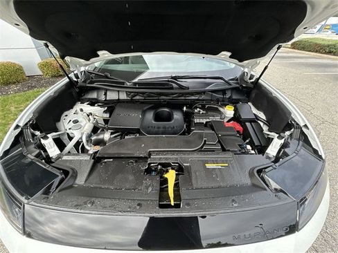 Certified 2025 Nissan Murano SL image 14