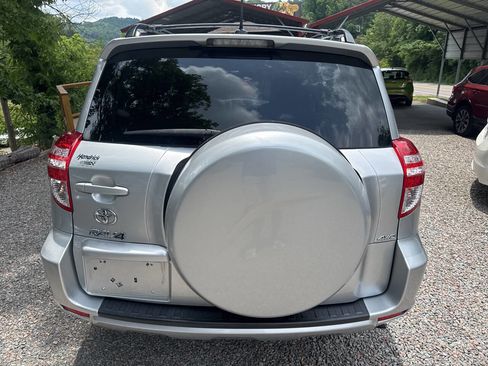 Used 2012 Toyota RAV4 4WD w/ Value Pkg image 6