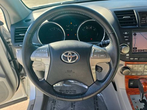 Used 2009 Toyota Highlander Limited AWD/4WD image 42